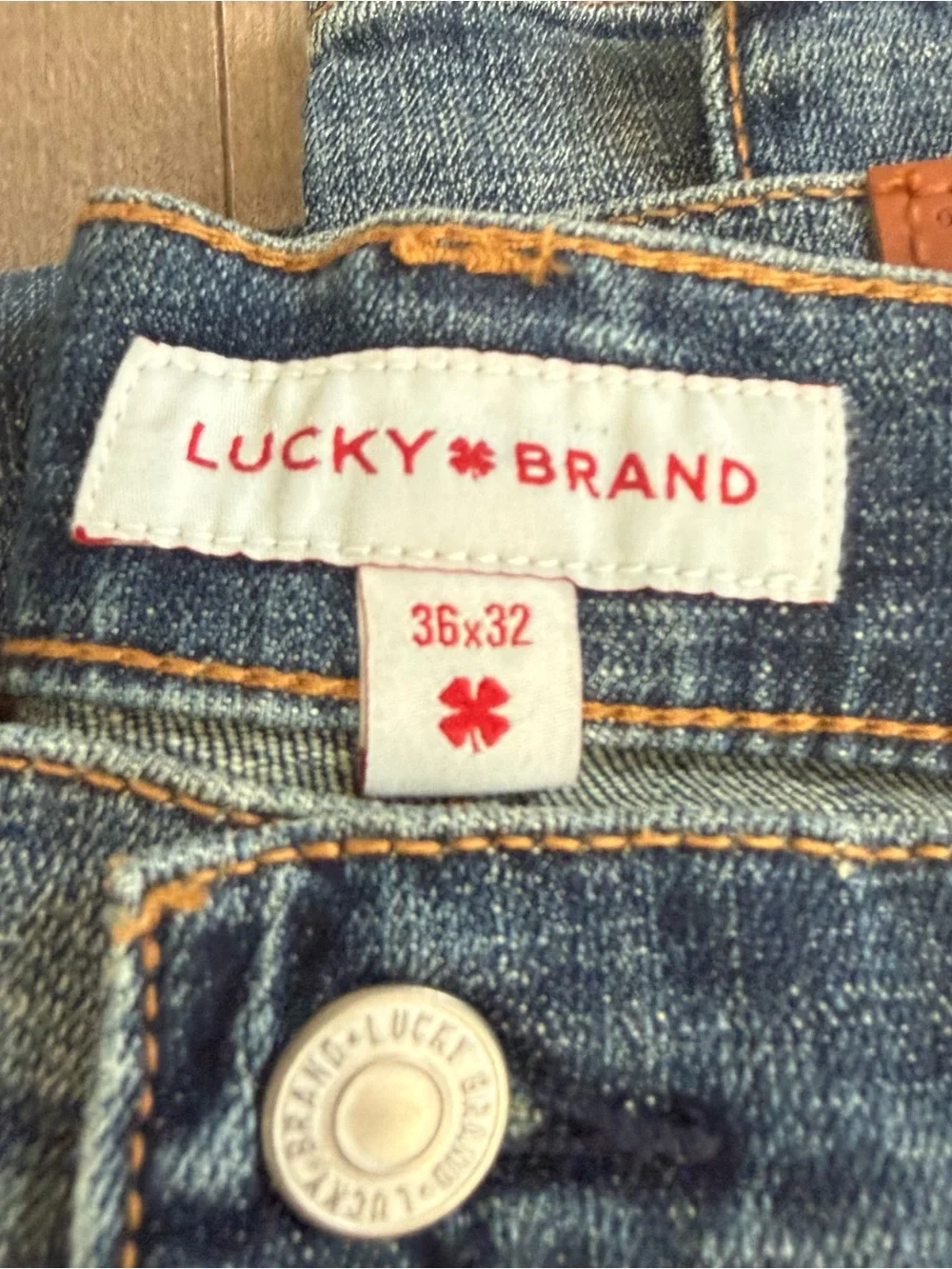 NEW Lucky Brand Relaxed Straight Jeans Denim 36 x 32 181 Comfort Stretch Vintage